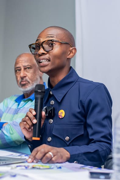 365 Days in Office – 001